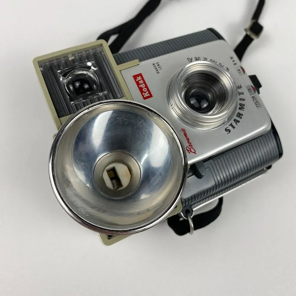 VTG Kodak Brownie STARMITE CAMERA 1960s Collectible Decor Gift UNTESTED AS-IS
